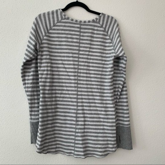 Lululemon Open Your Heart Long Sleeve - Picture 4 of 6